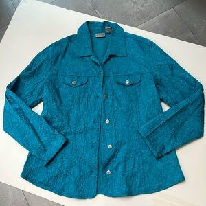 CHICO’S size 2 Raised Textured Pattern Button Down Shirt